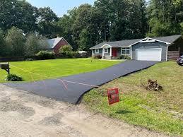 Best Asphalt Driveway Installation  in Medina, WA